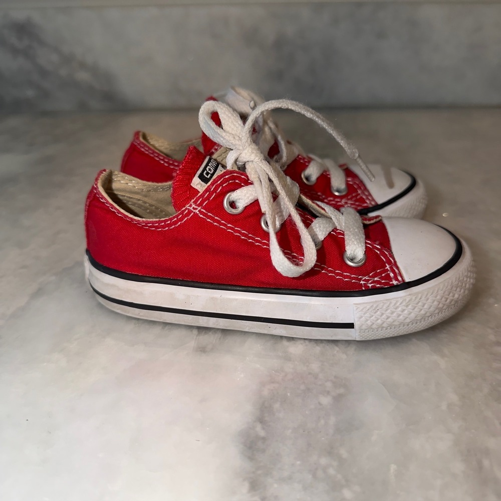Converse Chuck Taylor All Star Low Top Red Canvas Kids Sneakers 7J236 Size 7